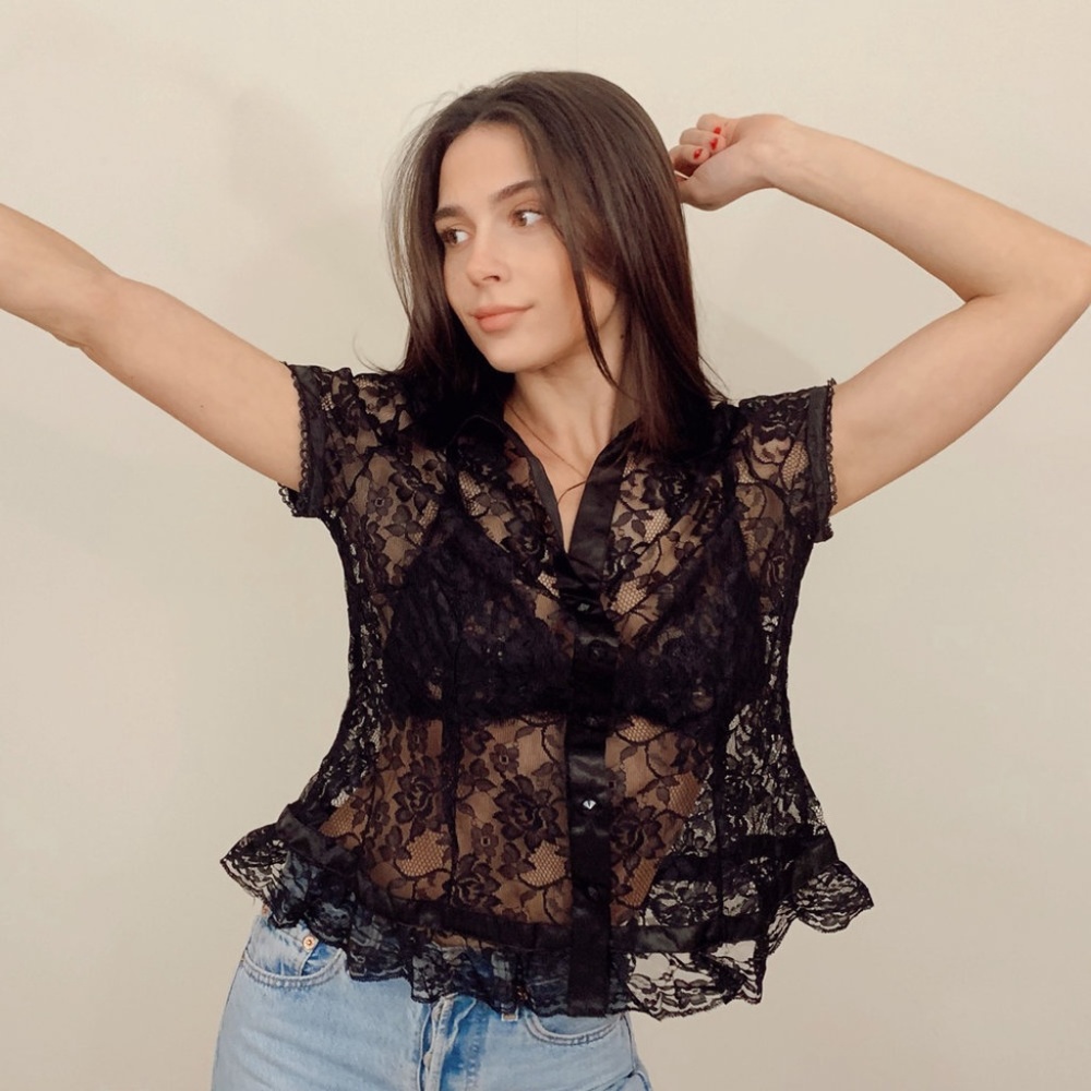 short sleeve lace blouse